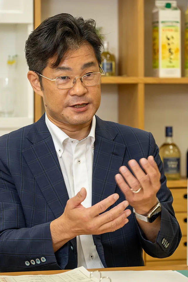 三和酒類 代表取締役社長の西和紀