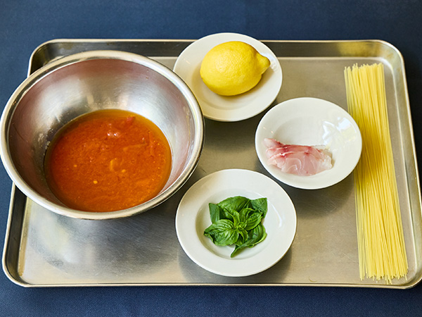 発酵トマトの冷製パスタの材料