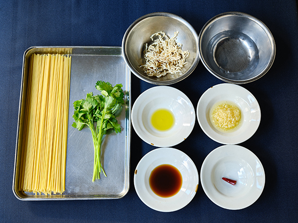 切り干し大根入りペペロンチーノの材料