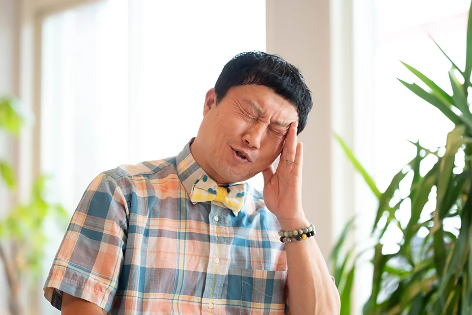 お笑い芸人「Wエンジン」えとう窓口