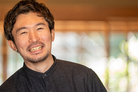 川﨑遼平（かわさき・りょうへい）
